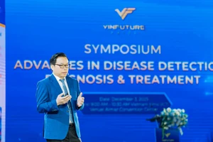 Giáo sư, Tiến sĩ Trần Trung Dũng.