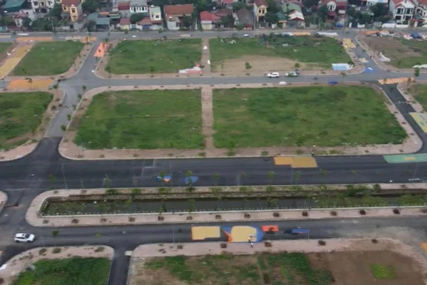 [Video] Phân khúc đất nền tăng trưởng ổn định, phân hóa theo vùng miền