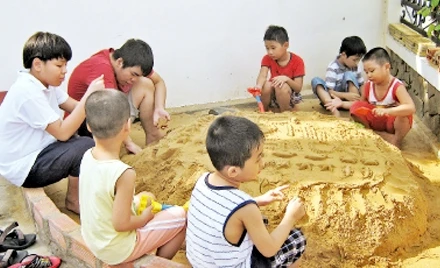 Giờ học tại Trung tâm giáo dục và trị liệu tự kỷ ATC.