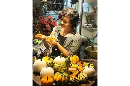 Những mùa hoa ở lại...