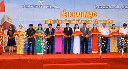 Khai mạc triển lãm bản đồ và trưng bày tư liệu: Hoàng Sa, Trường Sa của Việt Nam.