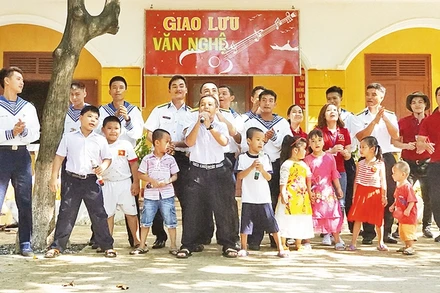 Niềm vui trên đảo Sinh Tồn.