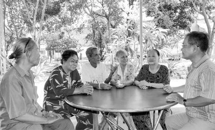 Sống vui trong nghĩa tình là điều các lão nghệ sĩ rất mong mỏi.