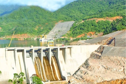 Thủy điện Hủa Na (thượng nguồn sông Chu, xã Đồng Văn, huyện Quế Phong, Nghệ An) ẢNH: Công ty CP Thủy điện Hủa Na