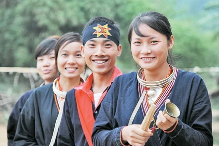 Thanh niên Dao ở Ba Vì. Ảnh : Trần Hải