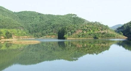 Hồ Suối Rồng (Thanh Thủy, Phú Thọ). Ảnh: XUÂN CHƯƠNG