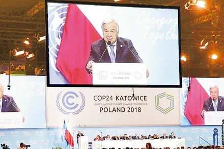 Tổng Thư ký Liên hợp quốc phát biểu tại Hội nghị về chống biến đổi khí hậu ở Ba Lan. Ảnh ROI-TƠ