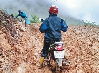 Đường đến Trường tiểu học Kim Bon.