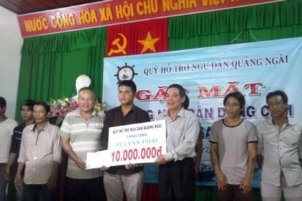 Quảng Ngãi hỗ trợ ngư dân kiên cường bám biển Hoàng Sa