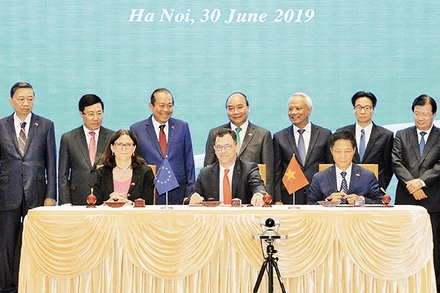  Lễ ký chính thức Hiệp định thương mại tự do giữa EU với Việt Nam. Ảnh | Trần Hải