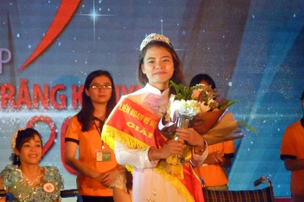 “May mắn có mặt trong cuộc đời, em chẳng muốn mình bị lãng quên như hạt cát vô danh”.