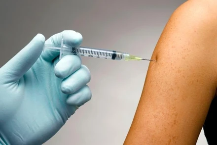 Vắc-xin phòng sởi, quai bị, rubella không gây bệnh tự kỷ (Ảnh: CNN)