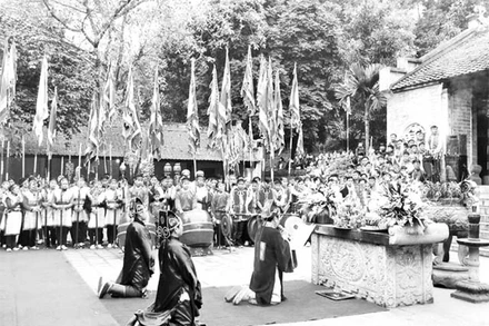 Lễ hội đền Bà Triệu (huyện Hậu Lộc, tỉnh Thanh Hóa).