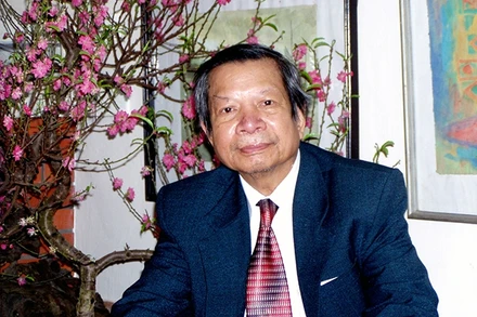 Cố họa sĩ Nguyễn Thủy Tuân dạy con cháu rằng, tên tuổi người nghệ sĩ chính là giá trị của tác phẩm.