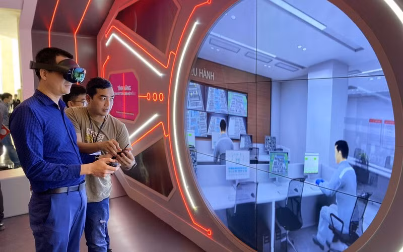 Doanh nghiệp khoa học và công nghệ trình diễn sản phẩm trí tuệ nhân tạo.