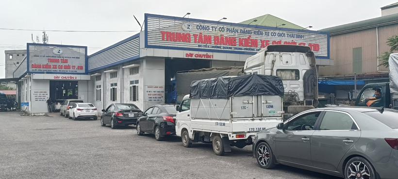 Trung tâm đăng kiểm xe cơ giới 17-01D tỉnh Thái Bình mỗi ngày kiểm định được tối đa hơn 100 phương tiện.