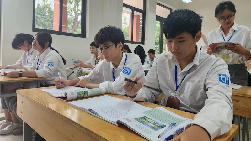 Giờ học của học sinh Trường trung học phổ thông Trương Định (quận Hoàng Mai, hà Nội).