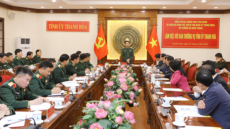 Quang cảnh buổi làm việc.