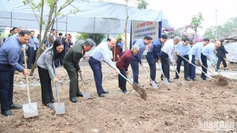 Các Đề án xây dựng nhà ở cho hộ nghèo, cận nghèo và người có công ở tỉnh Thái Bình đang được triển khai khẩn trương, quyết liệt.