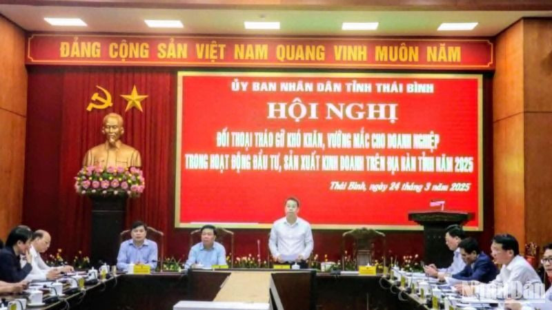 Quang cảnh hội nghị.