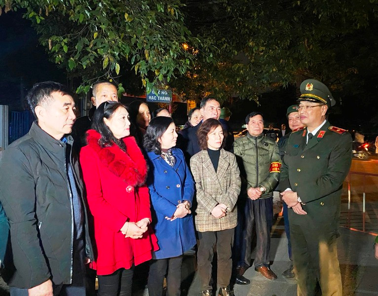 Lãnh đạo tỉnh Thanh Hóa với lực lượng tự phòng, tự quản tại cơ sở.