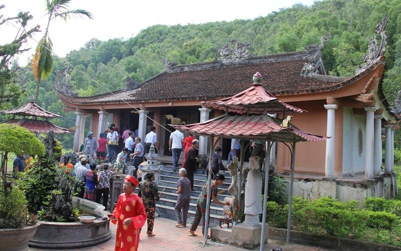 Đền thờ Trần Nhật Duật ở xã Quảng Hợp, huyện Quảng Xương, tỉnh Thanh Hóa.