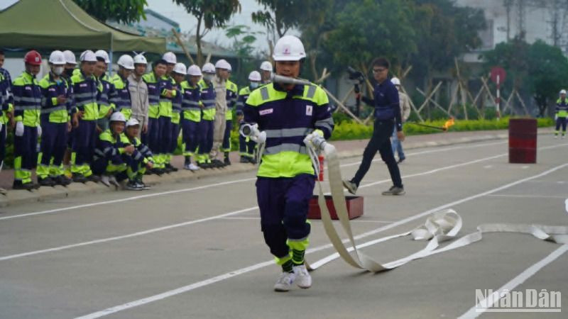 Hơn 100 người tham dự Hội thao tại Nhà máy nhiệt điện Thái Bình 2.