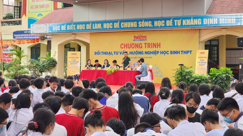 Quang cảnh buổi tư vấn.