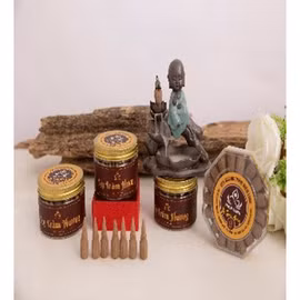 Hương trầm Hiền Linh