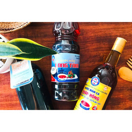 Nước mắm Long Tám