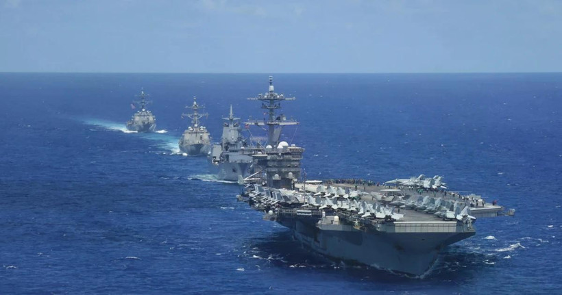 Tàu sân bay chạy bằng năng lượng hạt nhân lớp Nimitz USS Abraham Lincoln (CVN 72). (Ảnh: TTXVN)