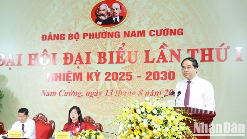 Đồng chí Trịnh Xuân Trường, Bí thư Tỉnh ủy phát biểu chỉ đạo đại hội. (Ảnh: THANH SƠN)