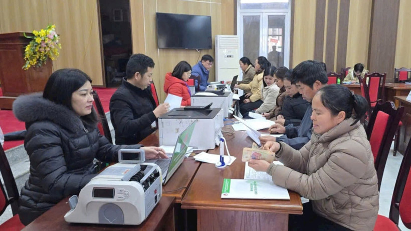 Hiện toàn tỉnh Cao Bằng duy trì 161/161 điểm giao dịch của Ngân hàng Chính sách xã hội tại tất cả 56 xã, phường sau sáp nhập.