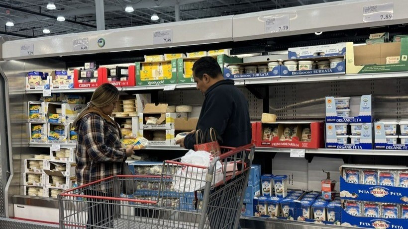 Khách hàng mua sắm tại siêu thị Costco ở bang Maryland. (Ảnh: Đoàn Hùng/TTXVN)