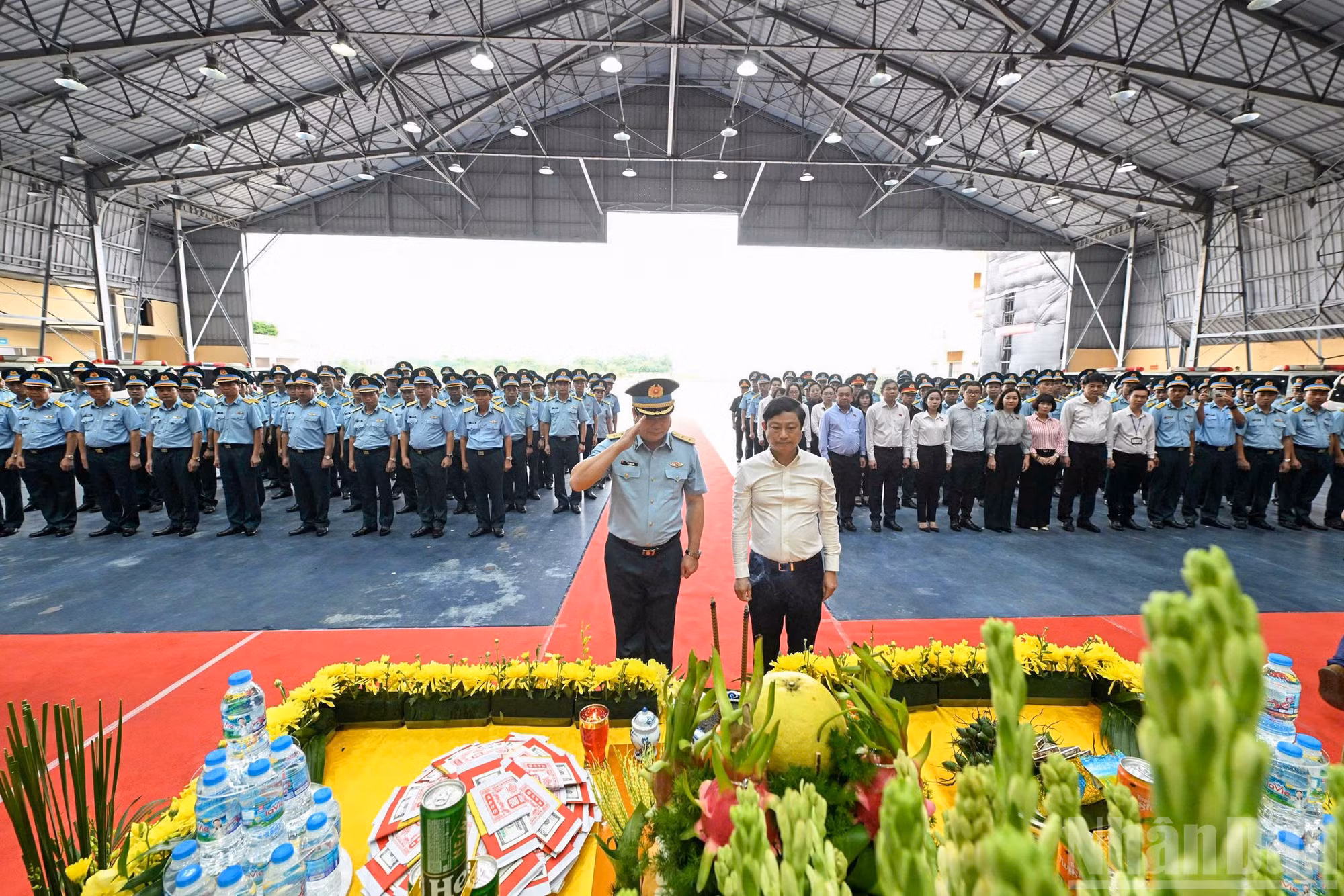 ndo_br_van-chuyen-ban-giao-mau-xd-danh-tinh-liet-si.jpg