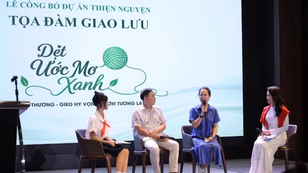 Tọa đàm giao lưu về triển khai dự án "Dệt ước mơ xanh".