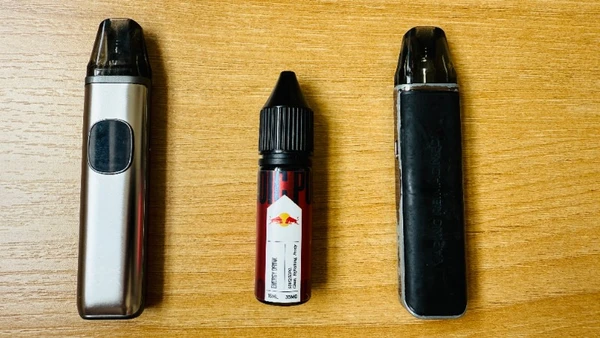 Thuốc lá điện tử luôn thay đổi mẫu mã, kiểu dáng là hương liệu để thu hút người sử dụng