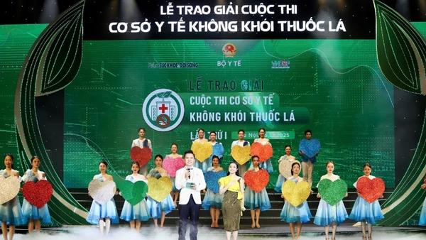 Quang cảnh buổi lễ trao giải.