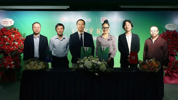 Lễ ký kết thỏa thuận hợp tác giữa hai đơn vị.