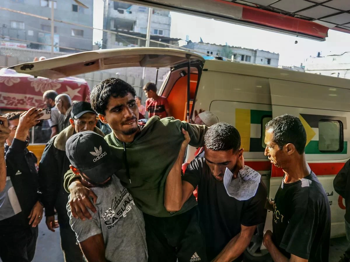 [Video] Israel tấn công gần điểm cứu trợ Gaza, nhiều dân thường thiệt mạng