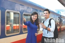 Ngành đường sắt triển khai ưu đãi giảm 10% giá vé cho học sinh thi đại học.
