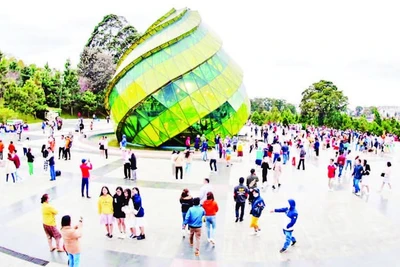 Khu vực Lâm Đồng ngàn hoa mùa du lịch.