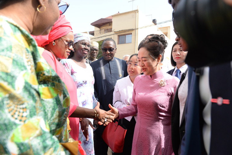 Phu nhân Chủ tịch Quốc hội cho rằng Việt Nam và Senegal tăng cường hợp tác để chia sẻ kinh nghiệm trong bảo vệ người yếu thế, người khuyết tật phu-nhan-chu-tich-quoc-hoi-cho-rang-viet-nam-va-senegal-tang-cuong-hop-tac-de-chia-se-kinh-nghiem-trong-bao-ve-nguoi-yeu-the-nguoi-khuyet-tat.jpg