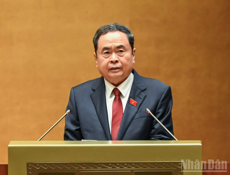 Voorzitter van de Nationale Vergadering, Tran Thanh Man, hield de openingstoespraak tijdens de zitting. (Foto: DUY LINH - THUY NGUYEN) ndo_br_bnd-1393.jpg