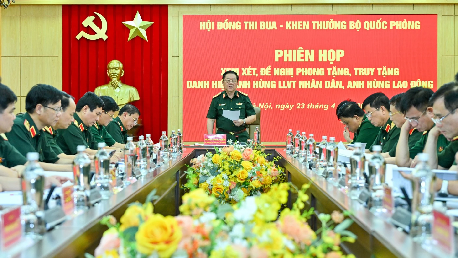 Đại tướng Nguyễn Trọng Nghĩa chủ trì xét tặng danh hiệu Anh hùng