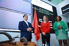 Thủ tướng Phạm Minh Chính phát biểu tại buổi khai trương phiên giao dịch Thị trường Chứng khoán Johannesburg. (Ảnh: VGP/Nhật Bắc)