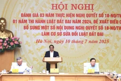 Bí thư Đảng ủy Chính phủ, Thủ tướng Chính phủ Phạm Minh Chính chủ trì hội nghị. (Ảnh: TRẦN HẢI)