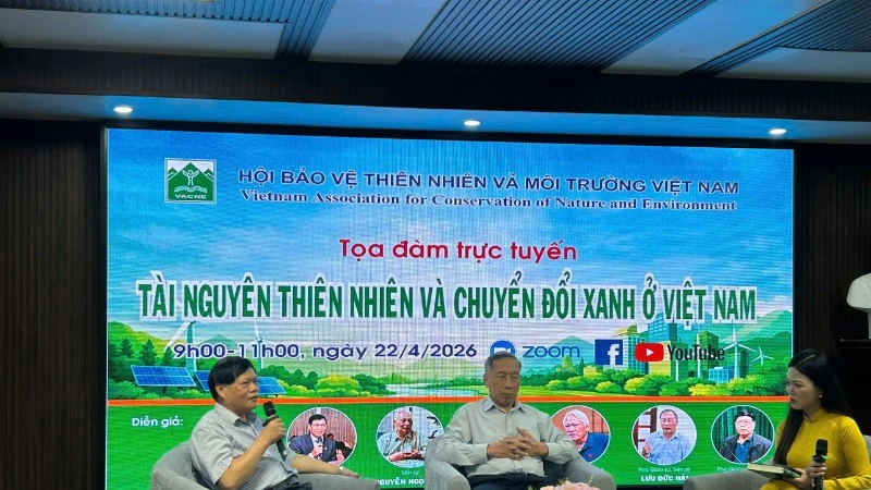 Tọa đàm về tài nguyên thiên nhiên và chuyển đổi xanh tại Hà Nội
