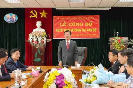 Phó Bí thư Tỉnh ủy, Chủ tịch Ủy ban nhân dân tỉnh Lâm Đồng Hồ Văn Mười phát biểu tại lễ công bố