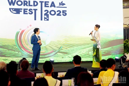 Đại diện Ban tổ chức giới thiệu tổng quan về Lễ hội Trà quốc tế-World Tea Fest 2025 tại họp báo.